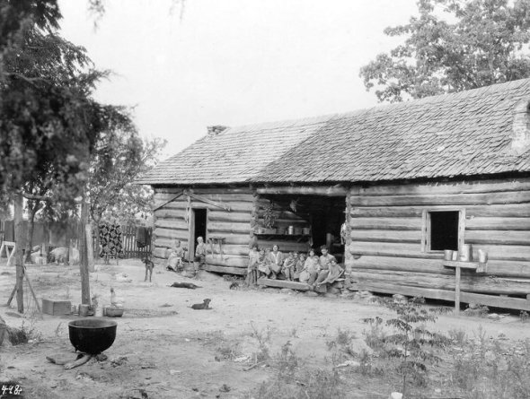 Photo of the Baron McDonald Letson home at Mountain Home, Lawrence County, Alabama